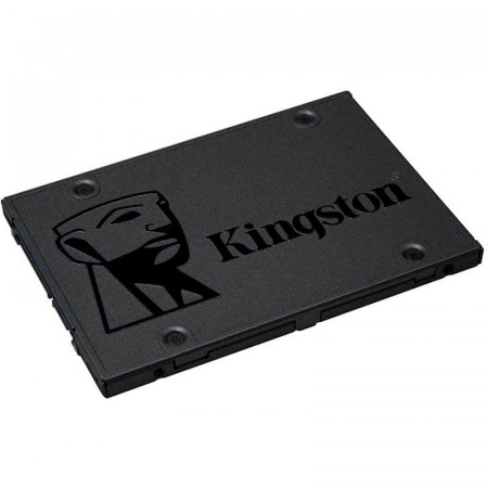 Disco duro SSD de 480 Gb de Kingston. Totalmente negro, con el logotipo serigrafiado